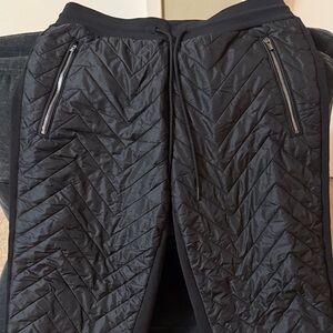 Athleta apres ski Black Quilted joggers